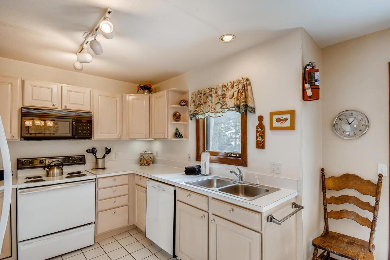 Pinecreek #F - 3 Bedroom - Close To Town - Shuttle To Slopes - Pool And Hot Tub Access Breckenridge Extérieur photo